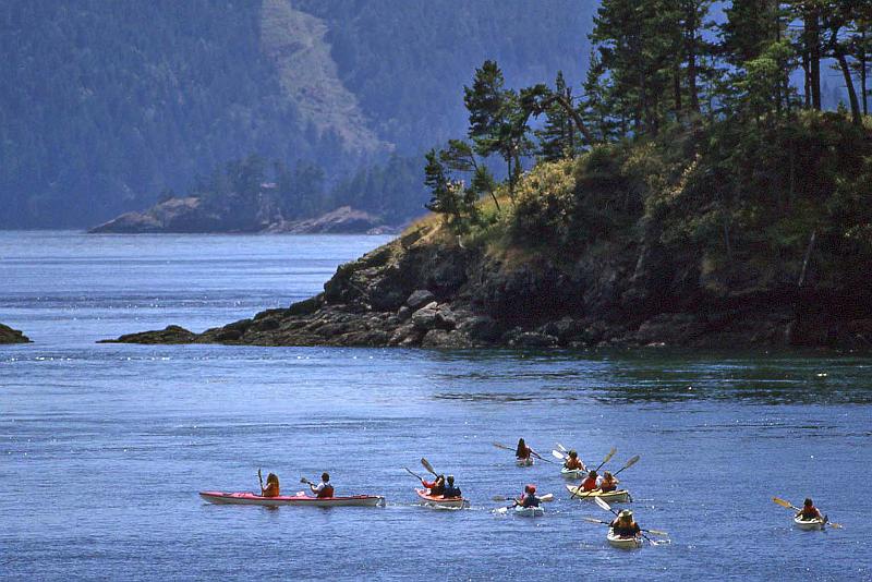Doe Bay Kayaks Summer 1990 02.jpg